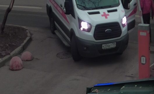 Доступ спецтранспорта через шлагбаум